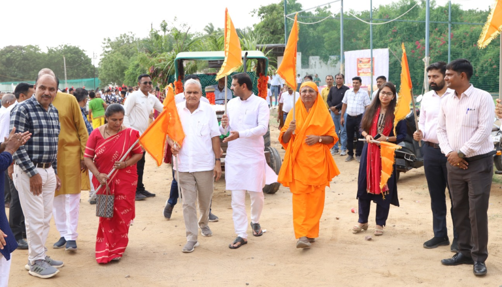 ભુજ ખાતે સંસ્કૃત ગૌરવ યાત્રા યોજાઈ