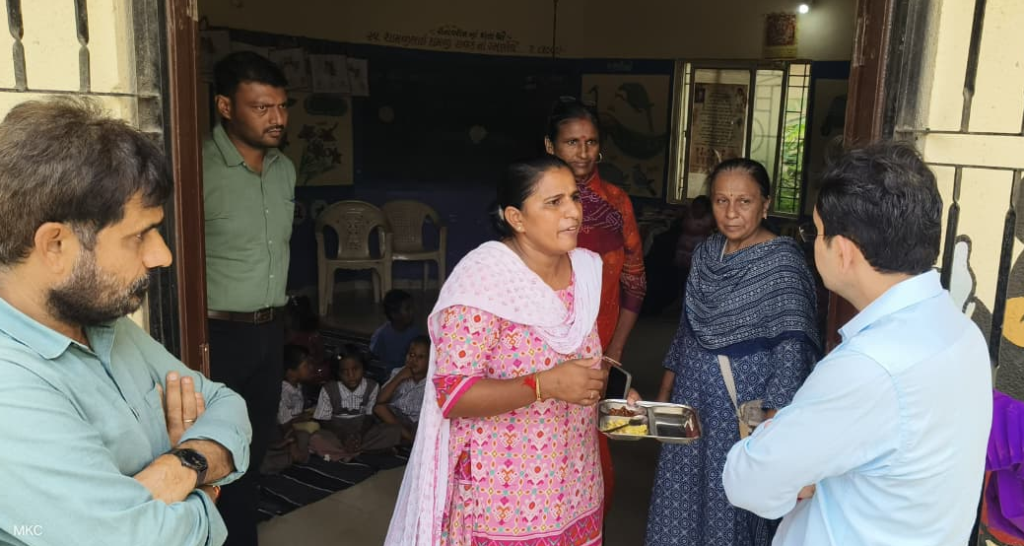 ભચાઉના વિવિધ ગામોના વિકાસ કામોની સમીક્ષા